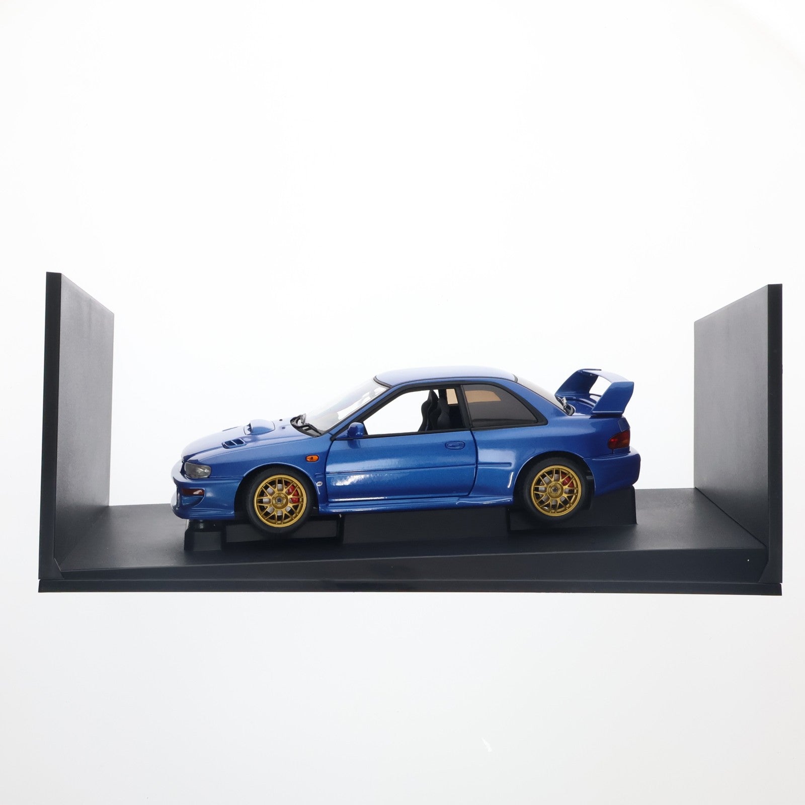 【中古即納】[MDL] PERFORMANCE 1/18 SUBARU IMPREZA(スバル インプレッサ) 22B(ブルー) 完成品 ミニカー(78601) AUTOart(オートアート)(20011231)