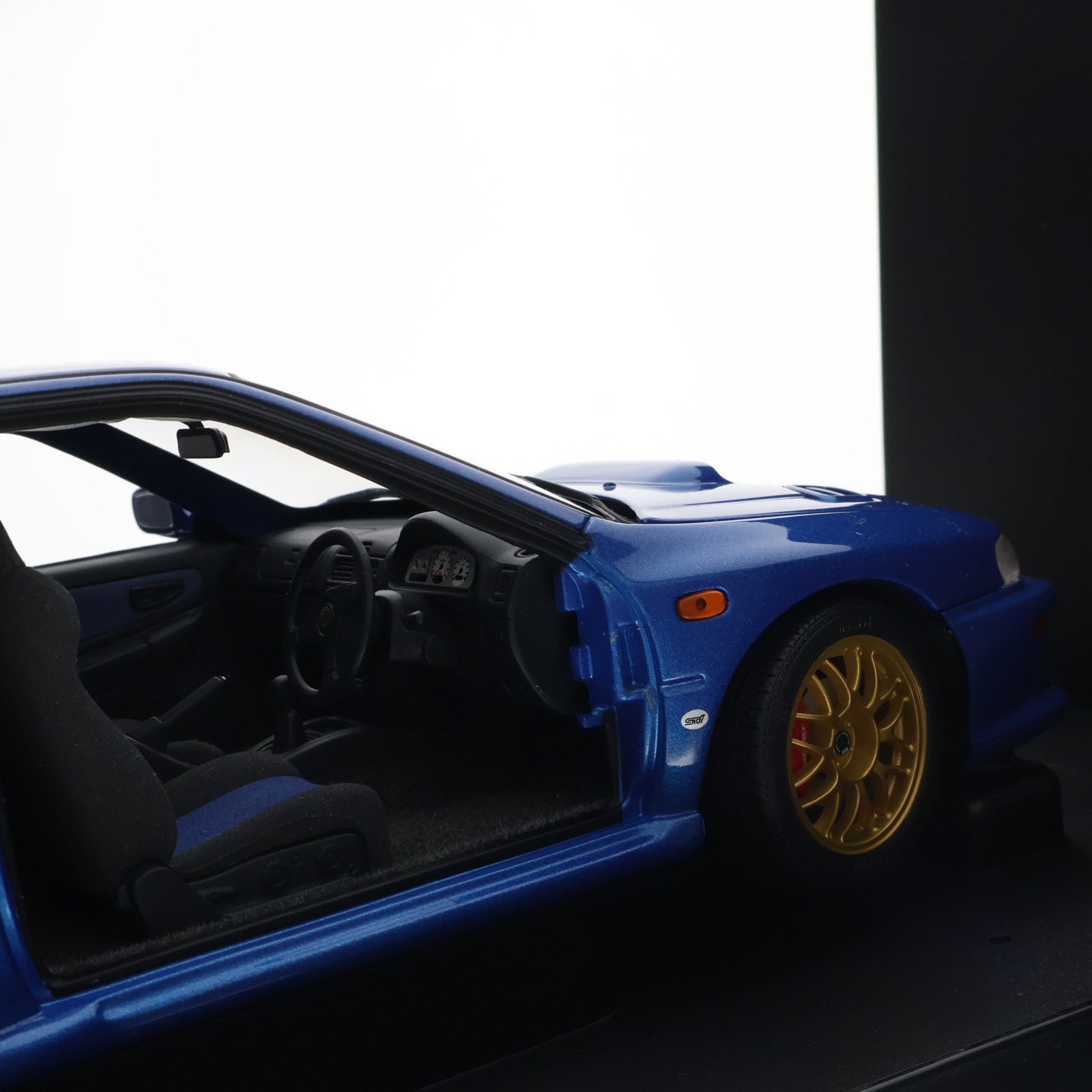 【中古即納】[MDL] PERFORMANCE 1/18 SUBARU IMPREZA(スバル インプレッサ) 22B(ブルー) 完成品 ミニカー(78601) AUTOart(オートアート)(20011231)