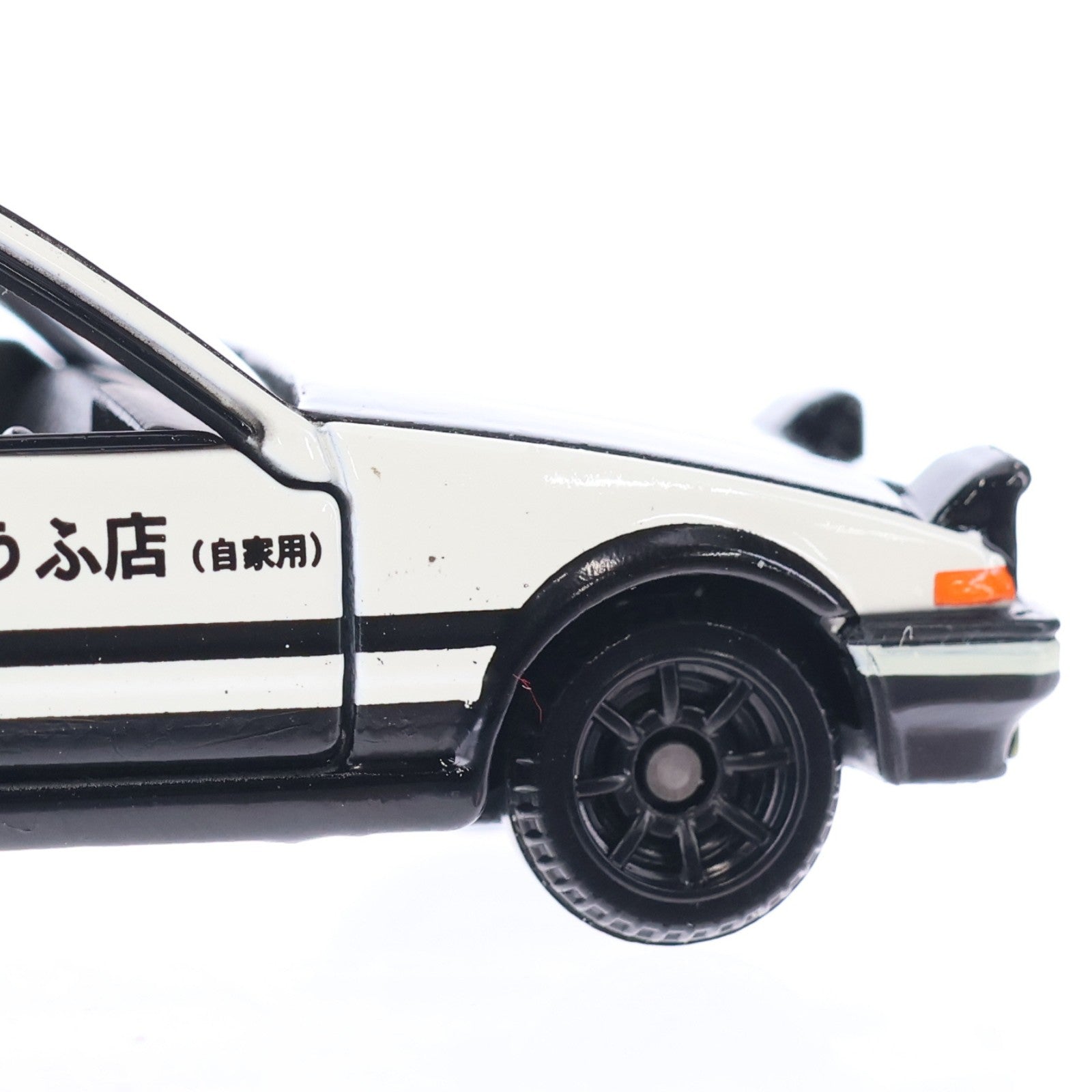 【中古即納】[MDL] ドリームトミカ No.145 1/61 AE86 トレノ(ホワイト×ブラック/中国製) 頭文字D(イニシャルD) 完成品 ミニカー タカラトミー(20130921)