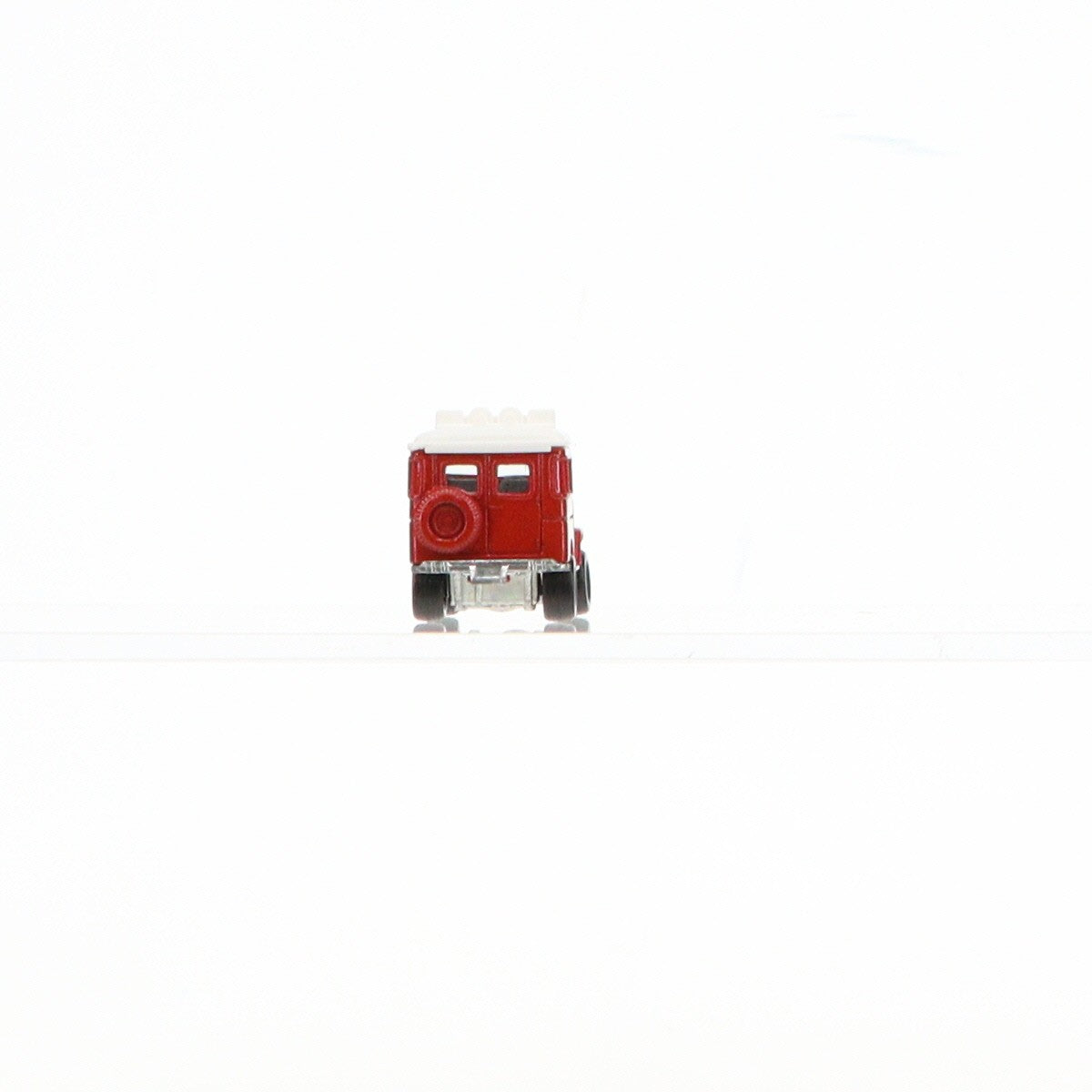 【中古即納】[MDL] トミカ No.2 1/60 トヨタ ランドクルーザー(レッド×ホワイト/黒箱/12Cホイール/日本製) 完成品 ミニカー トミー(19750528)