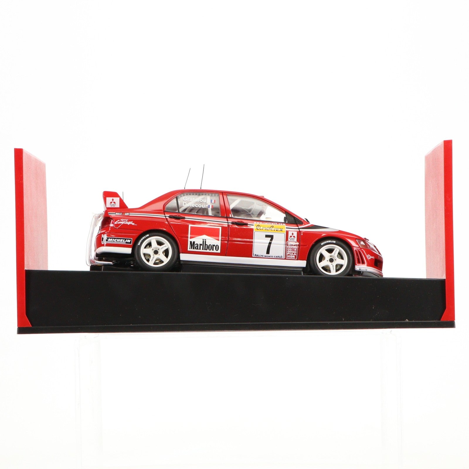【中古即納】[MDL] 1/18 三菱 ランサーエボリューション VII WRC LinelTEX マルボロ仕様(レッド×ホワイト) 完成品 ミニカー AUTOart(オートアート)(20031231)