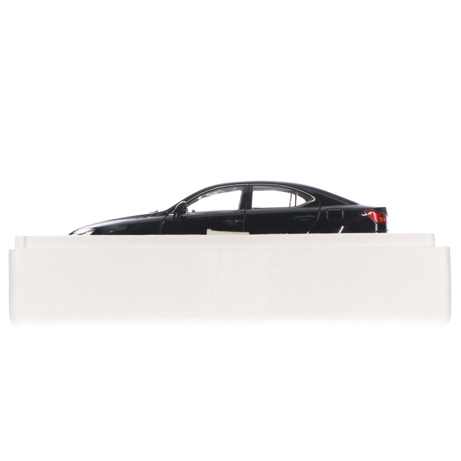 【中古即納】[MDL] MILLENNIUM 1/18 LEXUS(レクサス) IS 350 2006 LHD BLACK(ブラック) 完成品 ミニカー(78812) AUTOart(オートアート)(20090930)