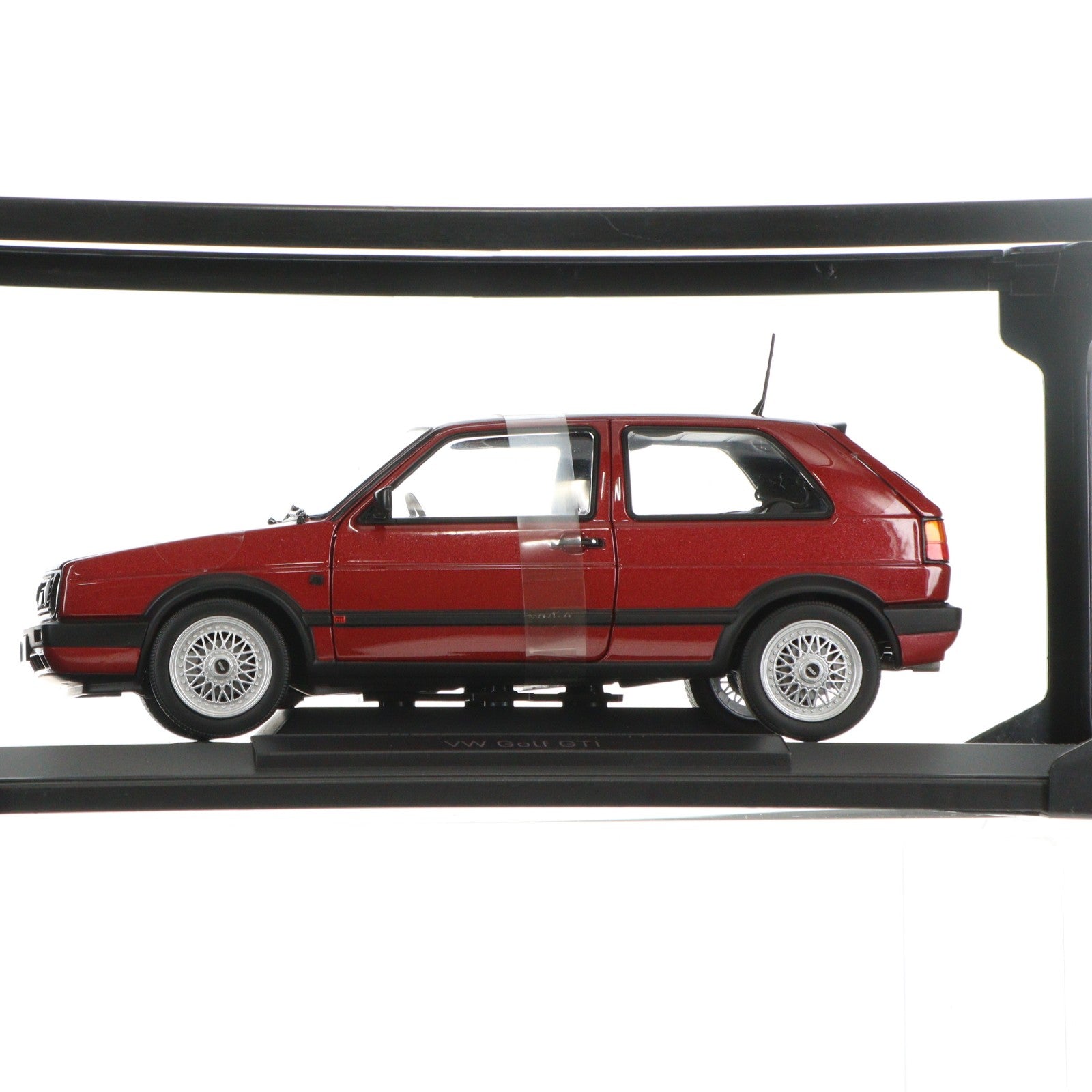 【中古即納】[MDL] 1/18 VW Golf(ゴルフ) GTI 1990 メタリックレッド 完成品 ミニカー(188555) NOREV(ノレブ)(20201231)