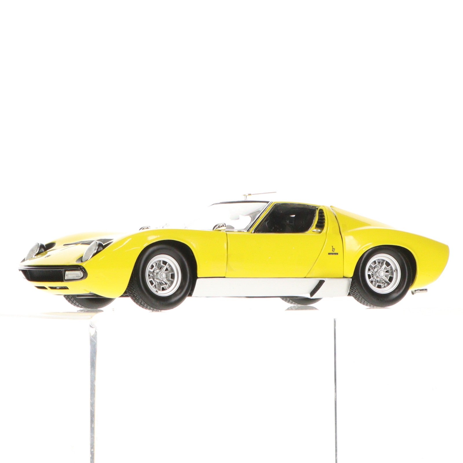 【中古即納】[MDL] 1/18 ランボルギーニ ミウラ P400SV (イエロー/シルバー) 完成品 ミニカー(KS08317Y) 京商(20220929)