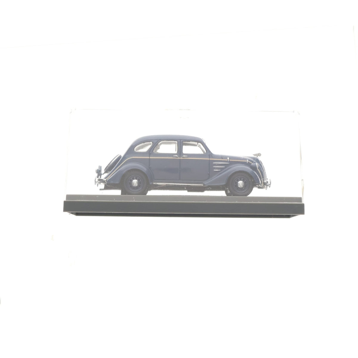 【中古即納】[MDL] Museum Collection 1/43 トヨタ AA型 セダン 1936(ブルー) 完成品 ミニカー(03084B) 京商(20020731)