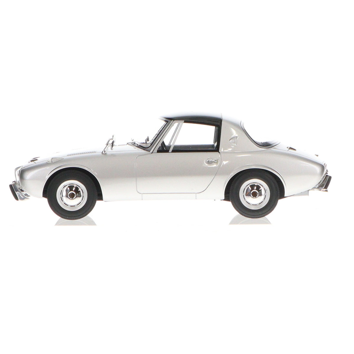 【中古即納】[MDL] 1/18 トヨタ スポーツ 800(シルバー) 完成品 ミニカー(KSR18043S) 京商(20211001)