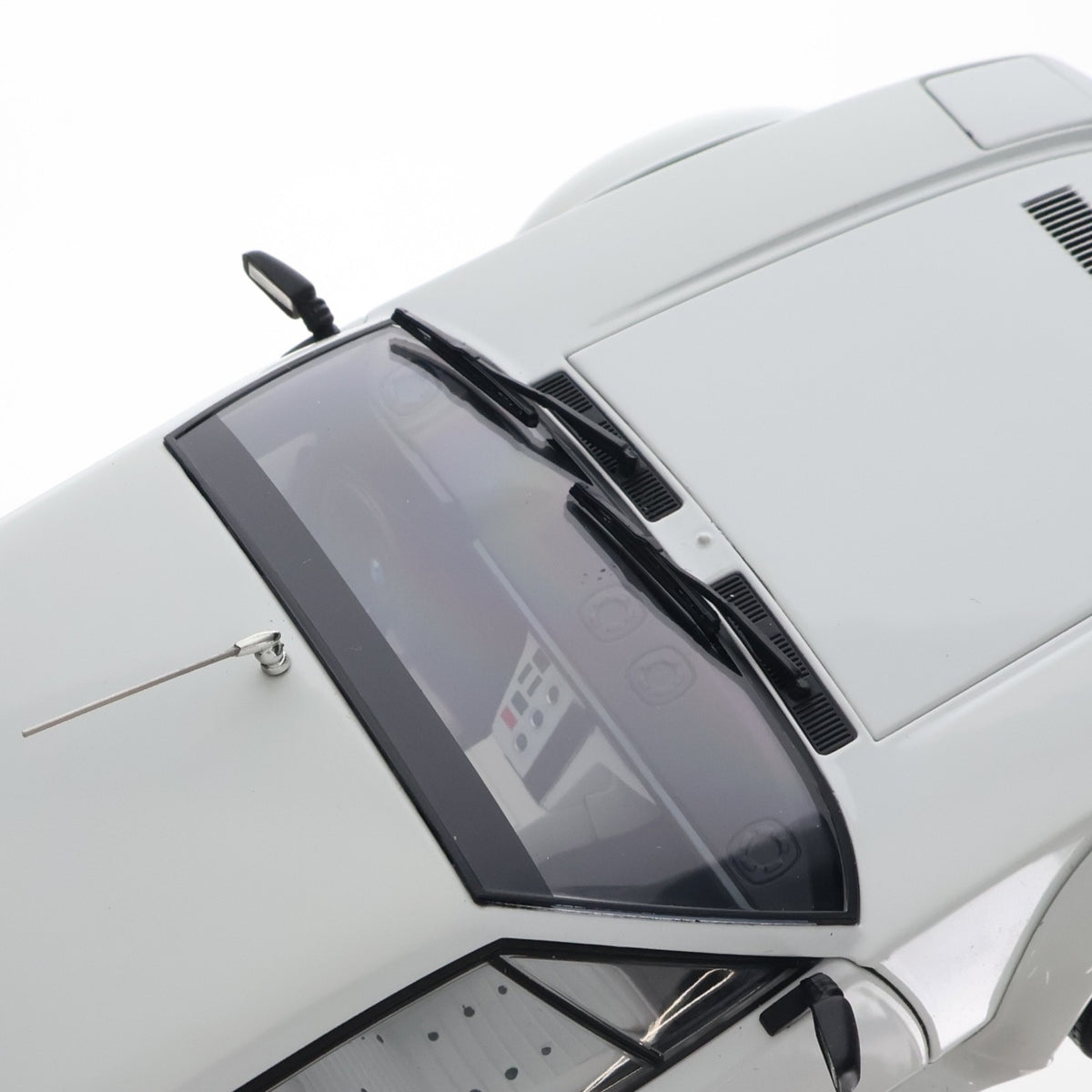 【中古即納】[MDL] 1/18 デ・トマソ パンテーラ GT5 完成品 ミニカー(KS08854W) 京商(20200830)