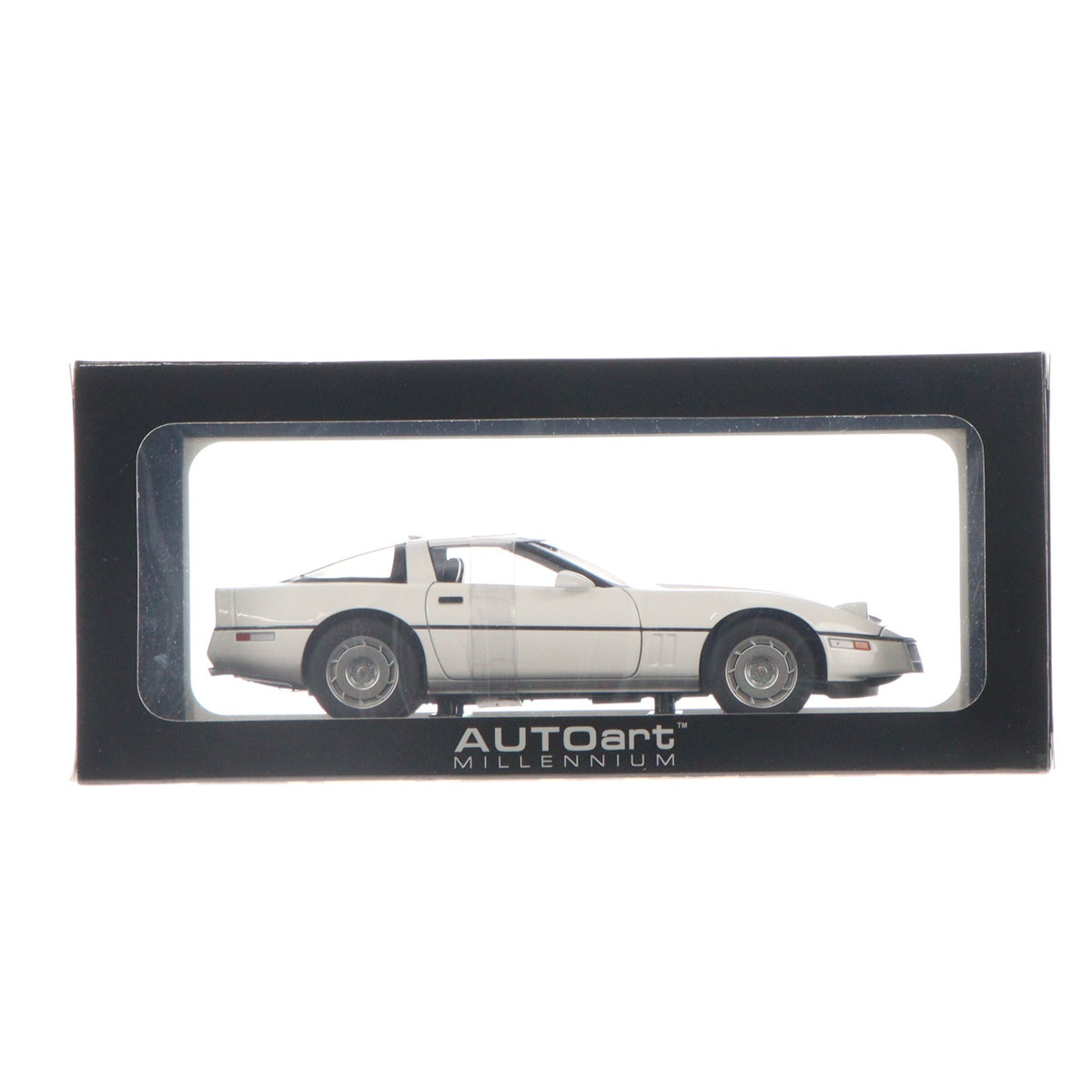 【中古即納】[MDL] 1/18 シボレー コルベット 1986 ホワイト 完成品 ミニカー(71243) AUTOart(オートアート)(20120913)