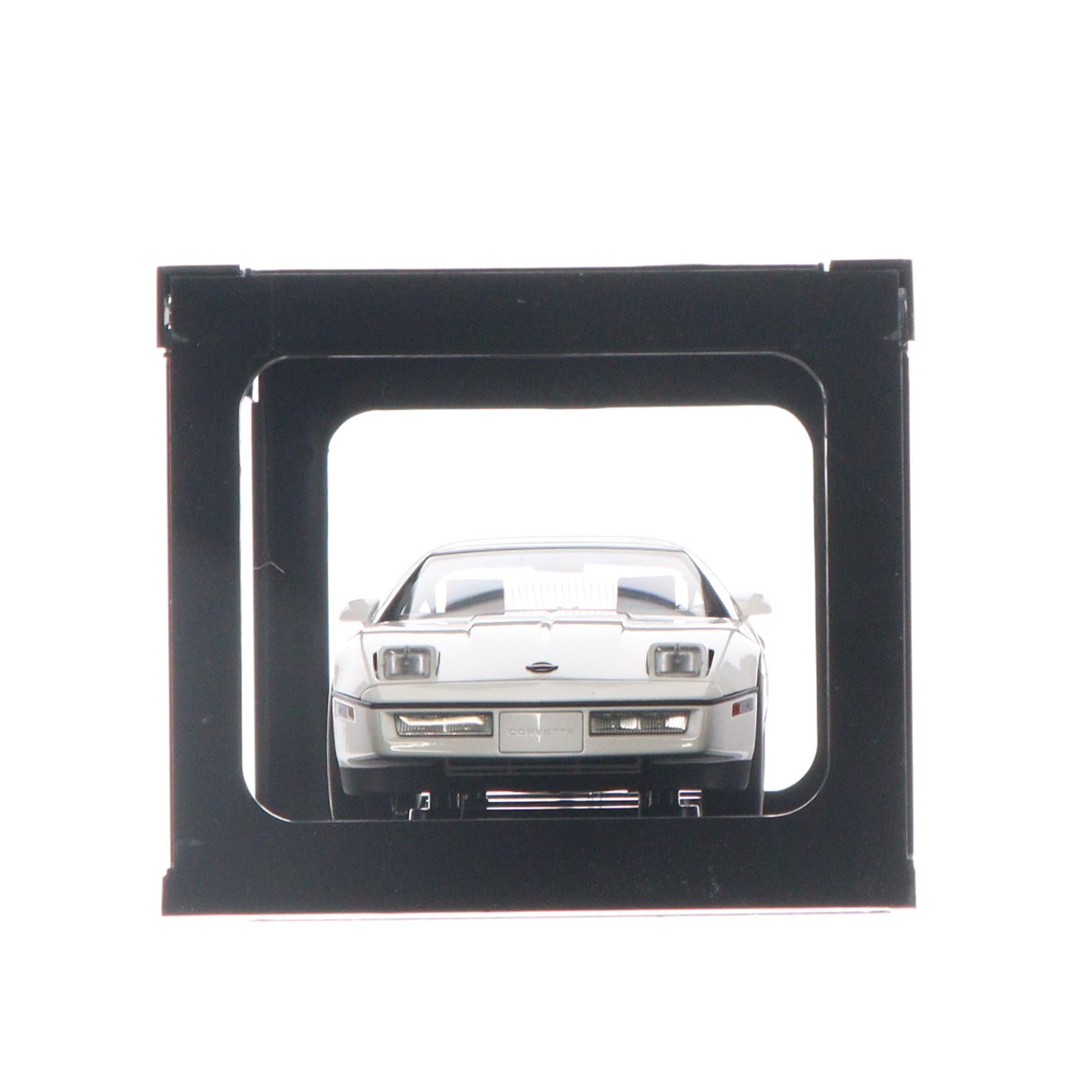 【中古即納】[MDL] 1/18 シボレー コルベット 1986 ホワイト 完成品 ミニカー(71243) AUTOart(オートアート)(20120913)