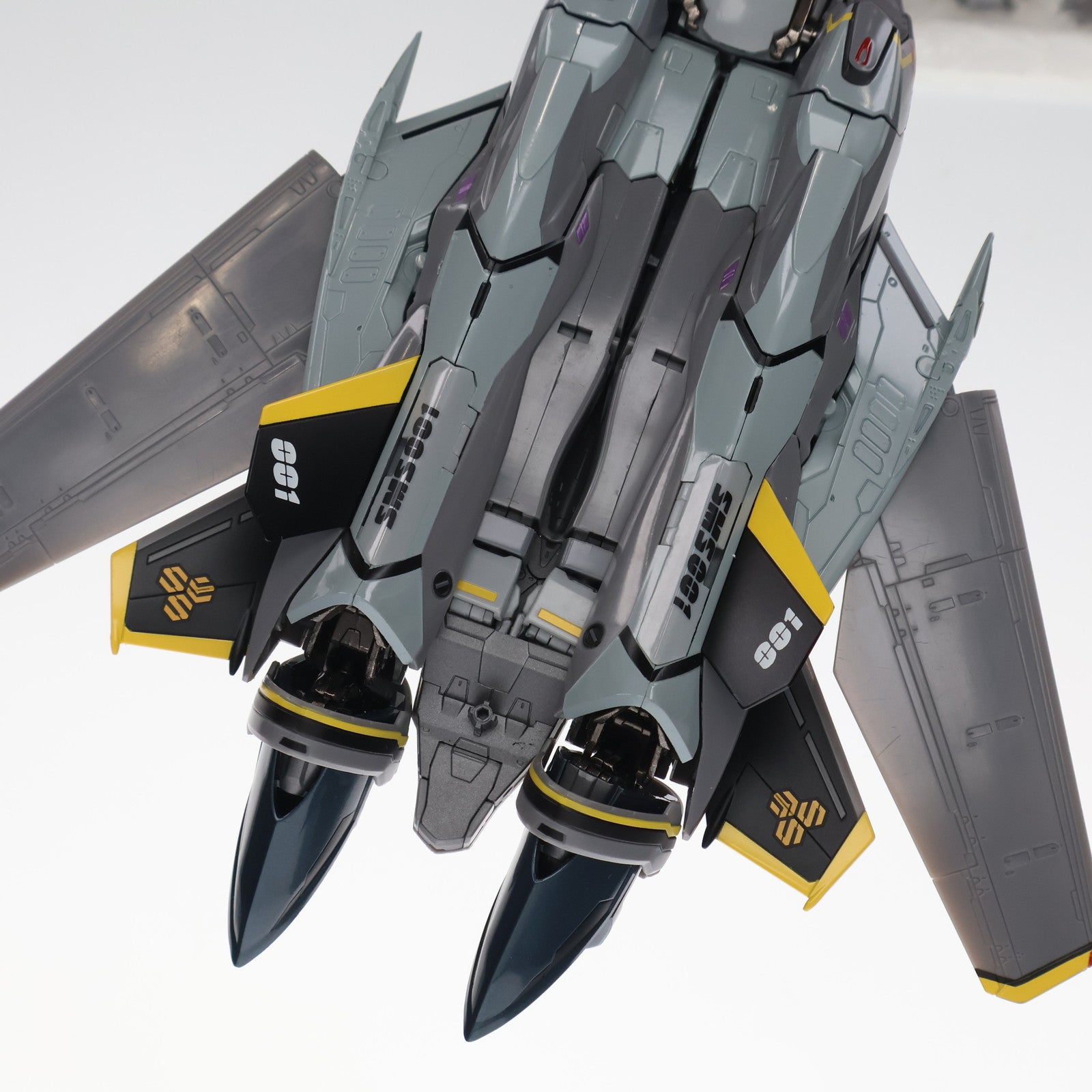 【中古即納】[TOY]DX超合金 VF-25S メサイアバルキリー(オズマ・リー機) リニューアルVer. マクロスF(フロンティア) 完成トイ バンダイ(20141122)