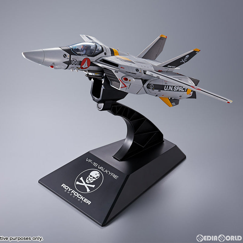 【中古即納】[TOY]DX超合金 初回限定版 VF-1Sバルキリー ロイ・フォッカースペシャル 超時空要塞マクロス 完成トイ バンダイスピリッツ(20201128)