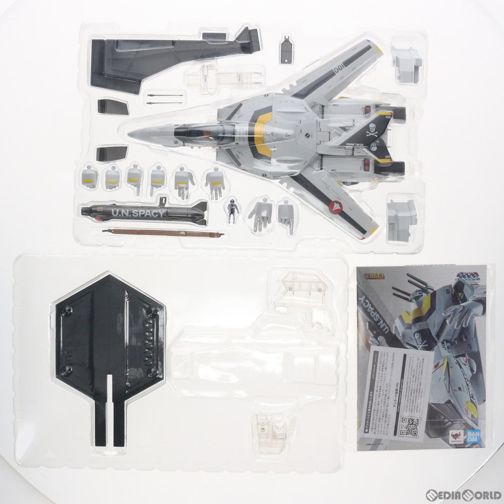 中古即納】[TOY]DX超合金 初回限定版 VF-1Sバルキリー ロイ・フォッカースペシャル 超時空要塞マクロス 完成トイ バンダイスピリッツ