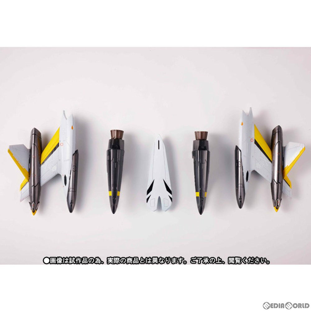 【中古即納】[TOY]DX超合金 YF-29 デュランダルバルキリー(30周年記念カラー)用スーパーパーツ 劇場版マクロスF(フロンティア) 恋離飛翼～サヨナラノツバサ～ 完成トイ バンダイ(20130525)