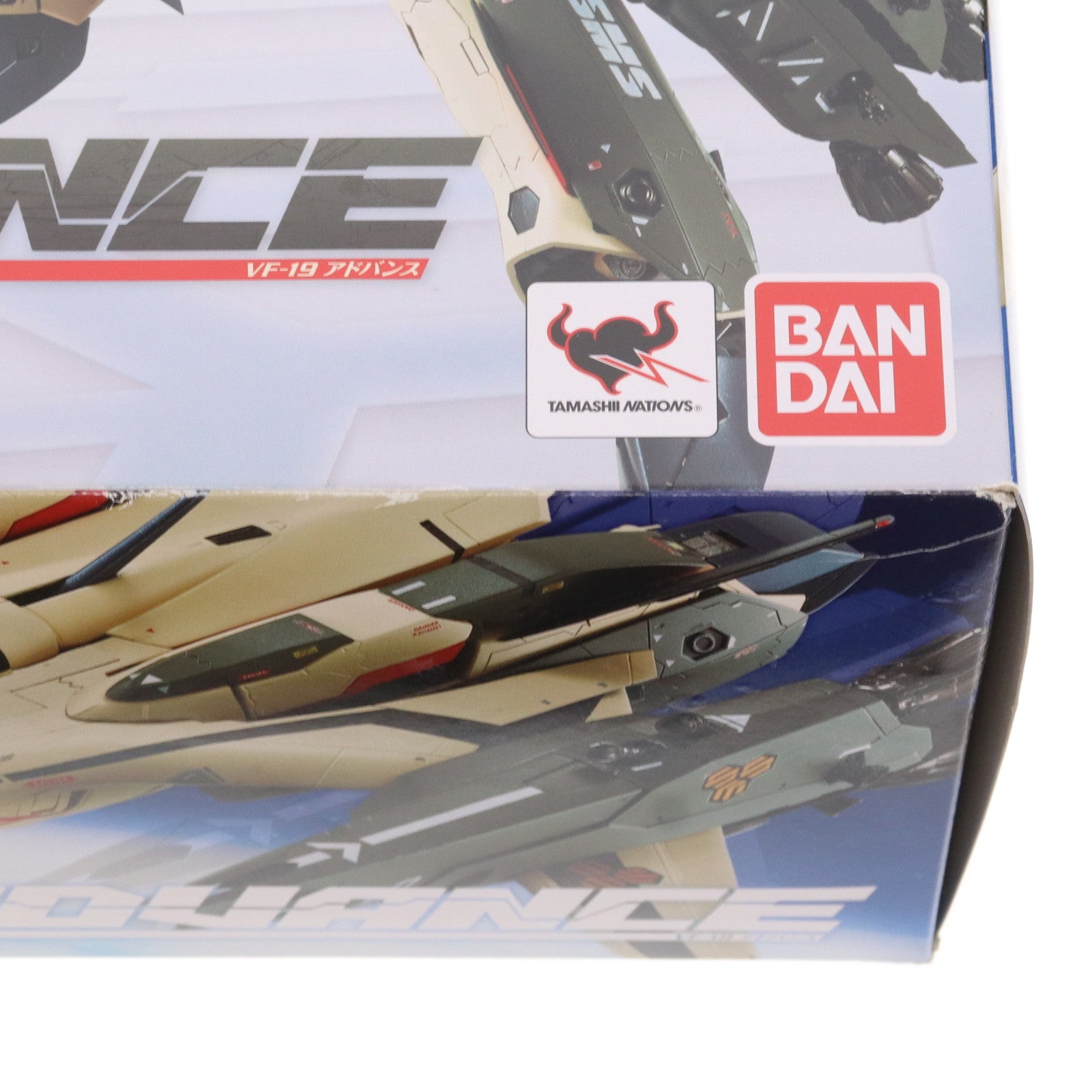 【中古即納】[TOY]DX超合金 VF-19ADVANCE(アドバンス) 劇場版マクロスF 恋離飛翼～サヨナラノツバサ～ 完成トイ バンダイ(20150630)