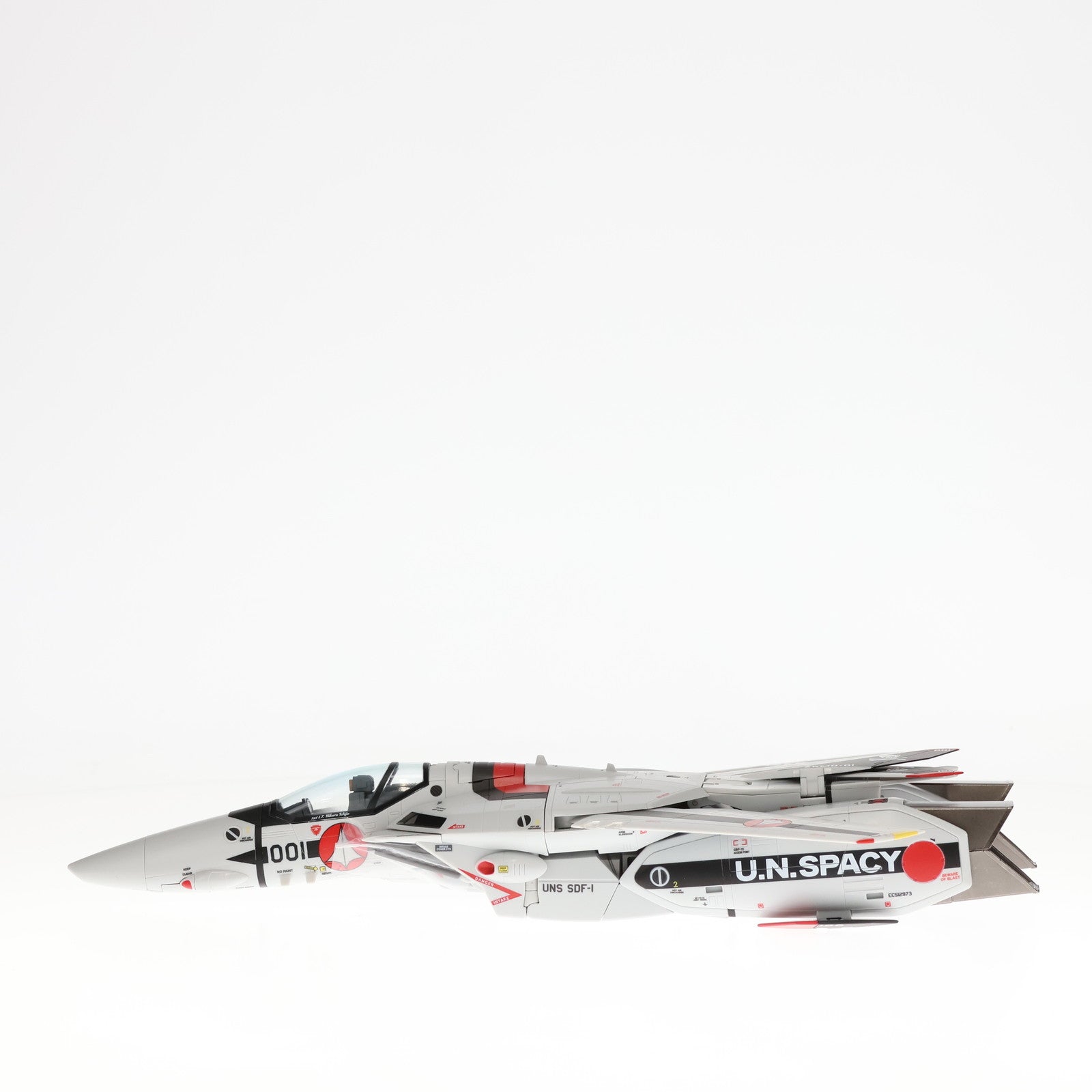 【中古即納】[TOY]魂ウェブ商店限定 DX超合金 劇場版 VF-1S ストライクバルキリー(一条輝機) メカニックエディション 劇場版 超時空要塞マクロス 愛・おぼえていますか 完成トイ バンダイ(20231114)