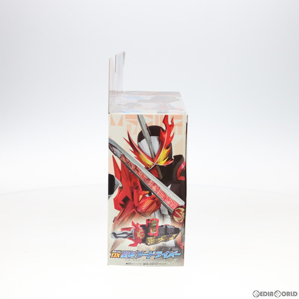 【中古即納】[TOY] 変身ベルト DX聖剣ソードライバー 仮面ライダーセイバー/聖刃 完成トイ バンダイ(20200905)