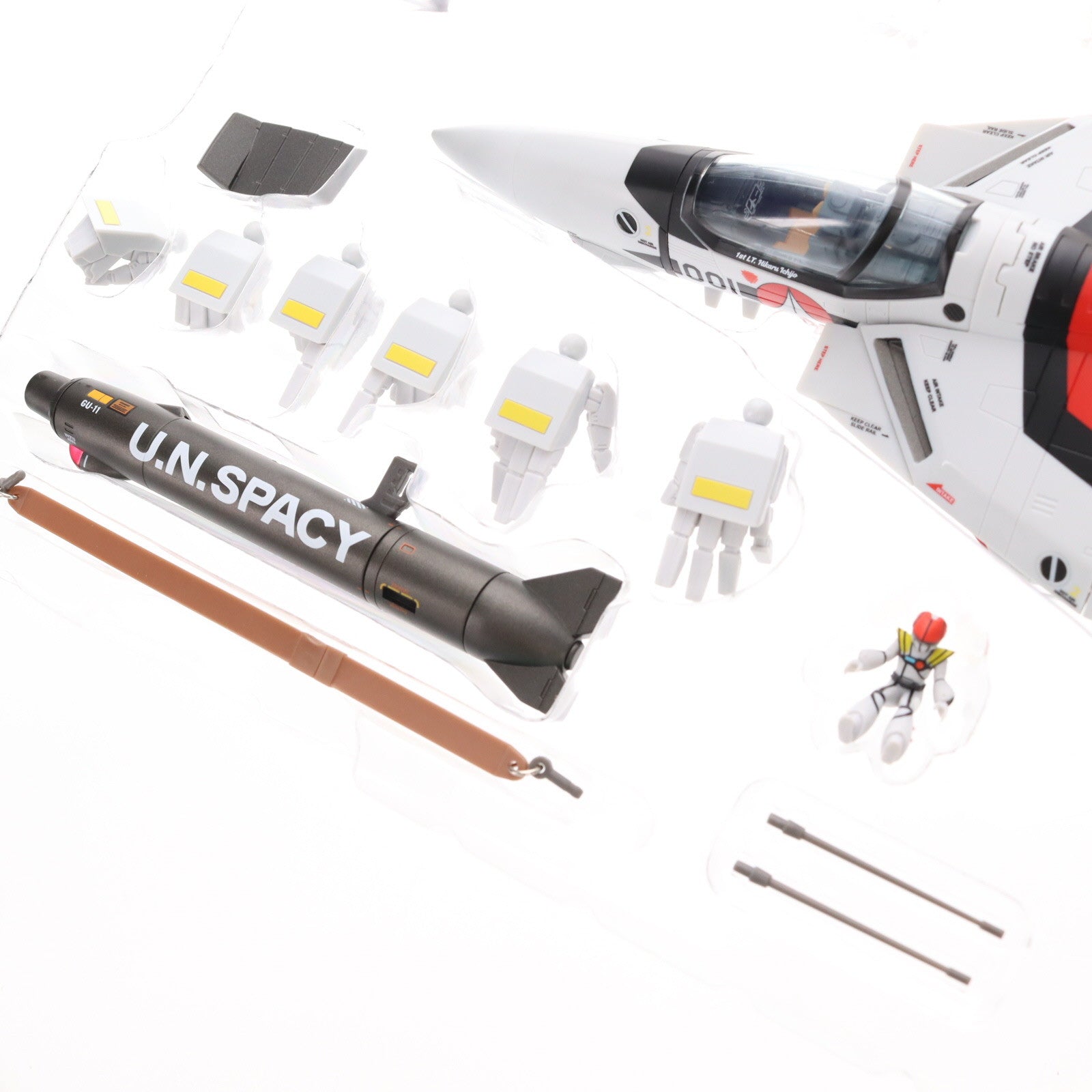 【中古即納】[TOY] DX超合金 劇場版VF-1S バルキリー(一条輝機) 超時空要塞マクロス 完成トイ バンダイスピリッツ(20191123)