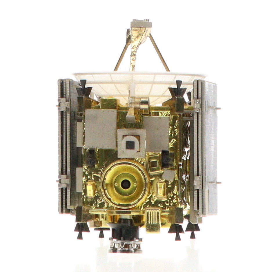 【中古即納】[TOY] 初回特典付属 大人の超合金 小惑星探査機はやぶさ 1/24 完成トイ(2115059) バンダイ(20110624)