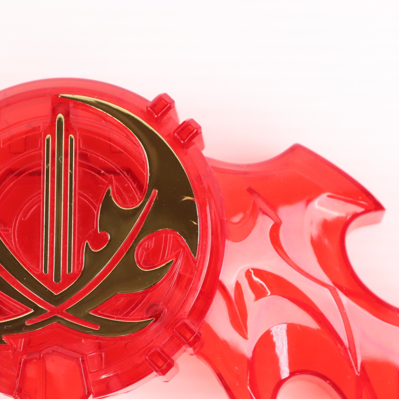 【中古即納】[TOY] プレミアムバンダイ限定 究極大聖剣 火炎剣烈火 水勢剣流水・雷鳴剣黄雷エンブレムセット 仮面ライダーセイバー/聖刃 完成トイ バンダイ(20220224)