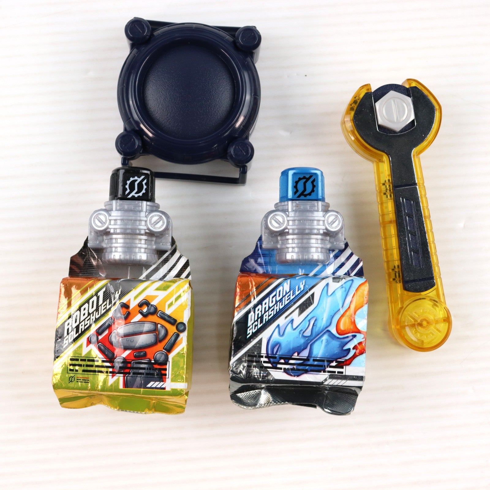 【中古即納】[TOY] 変身ベルト DXスクラッシュドライバー 仮面ライダービルド 完成トイ バンダイ(20171227)