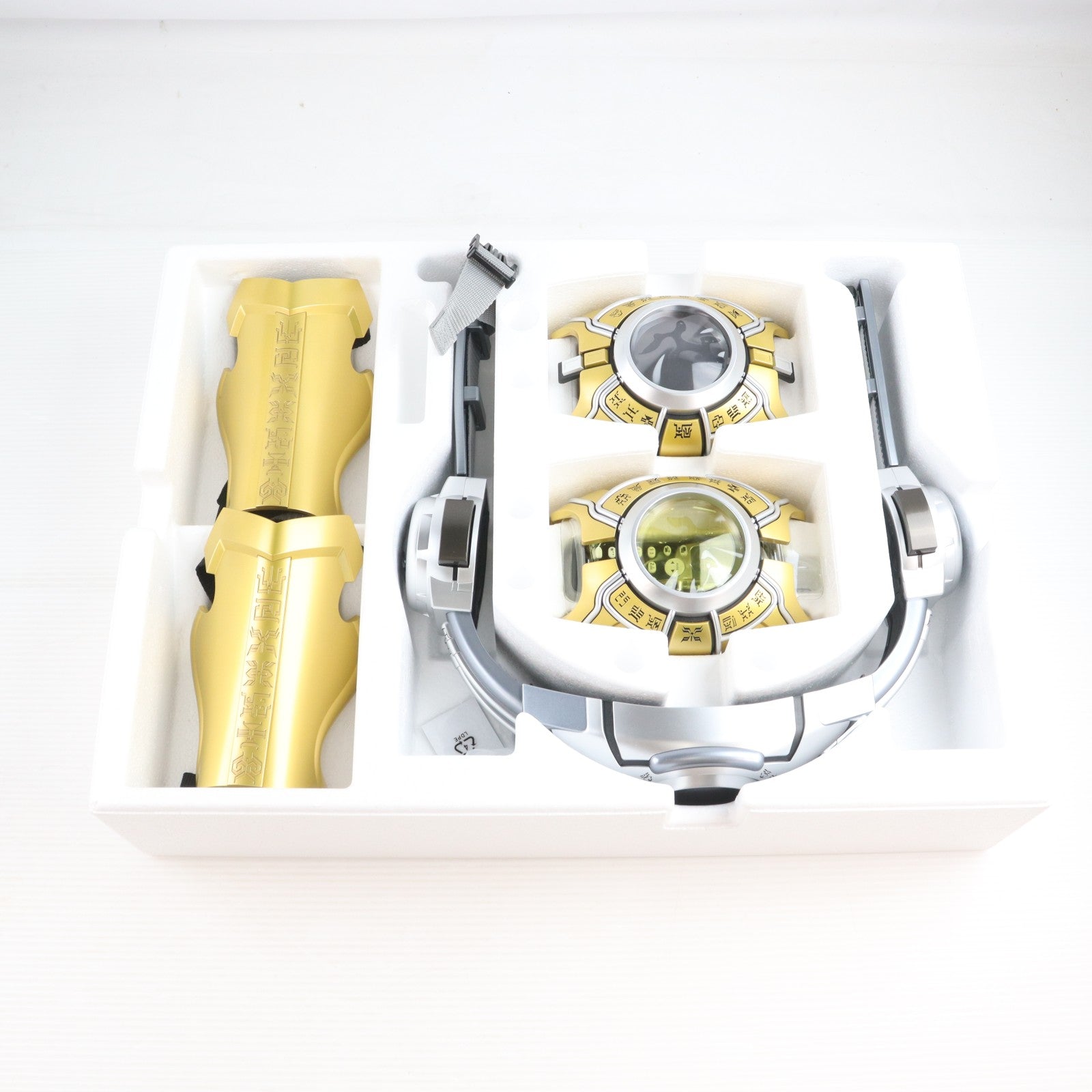 【中古即納】[TOY] プレミアムバンダイ限定 コンプリートセレクションモディフィケーション CSM 変身ベルト アークルver.25th 仮面ライダークウガ 完成トイ バンダイ(20260228)