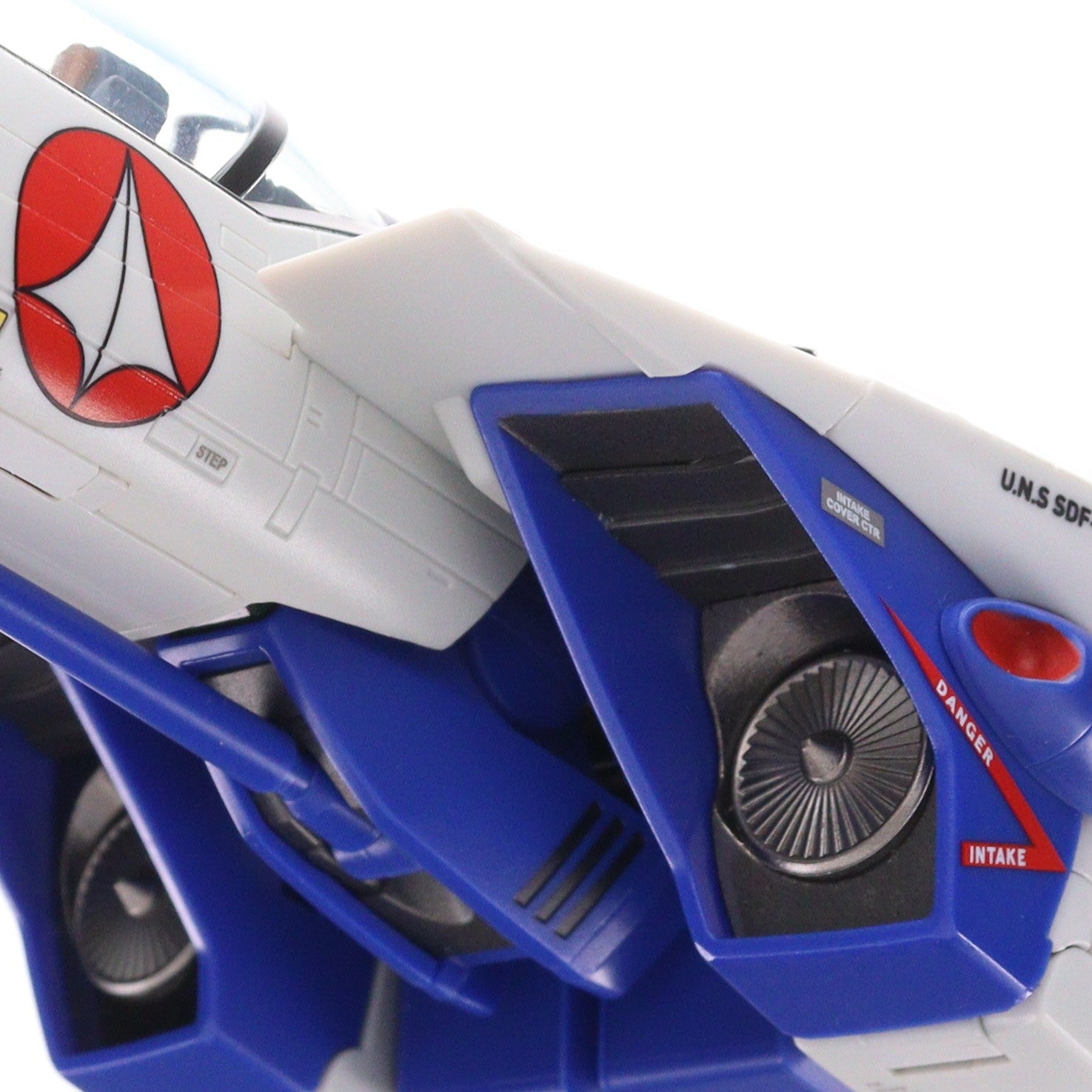 【中古即納】[TOY] DX超合金 VF-1A バルキリー(マクシミリアン・ジーナス機) 超時空要塞マクロス 完成トイ バンダイスピリッツ(20190921)
