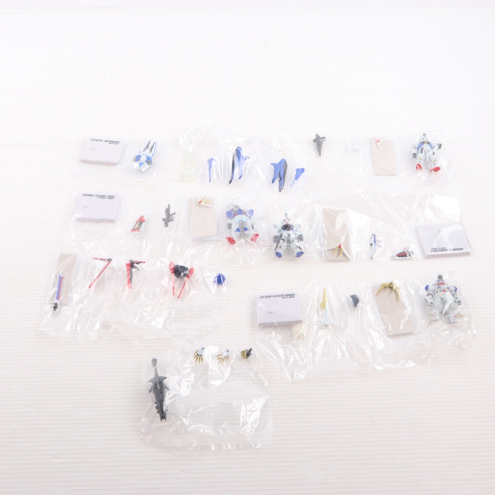 【中古即納】[TOY] (食玩) プレミアムバンダイ限定 FW GUNDAM CONVERGE(ガンダムコンバージ) 15周年 ALTERNATIVE SERIES SET 機動戦士ガンダムシリーズ 完成品 フィギュア バンダイ(20260430)