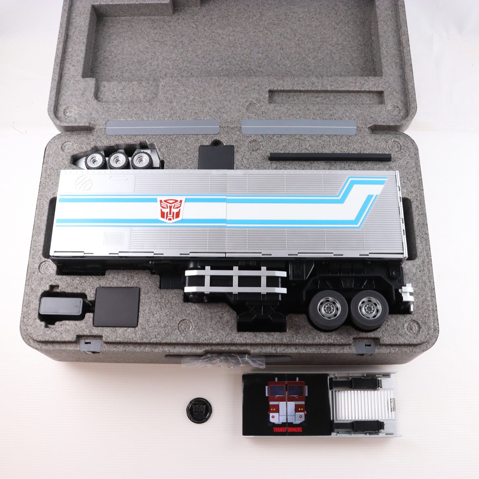 【中古即納】[TOY] フラッグシップ オプティマスプライムトレーラーセット with ローラー 日本版限定デザイン 戦え!超ロボット生命体トランスフォーマー 完成トイ 行雲商事(20230123)