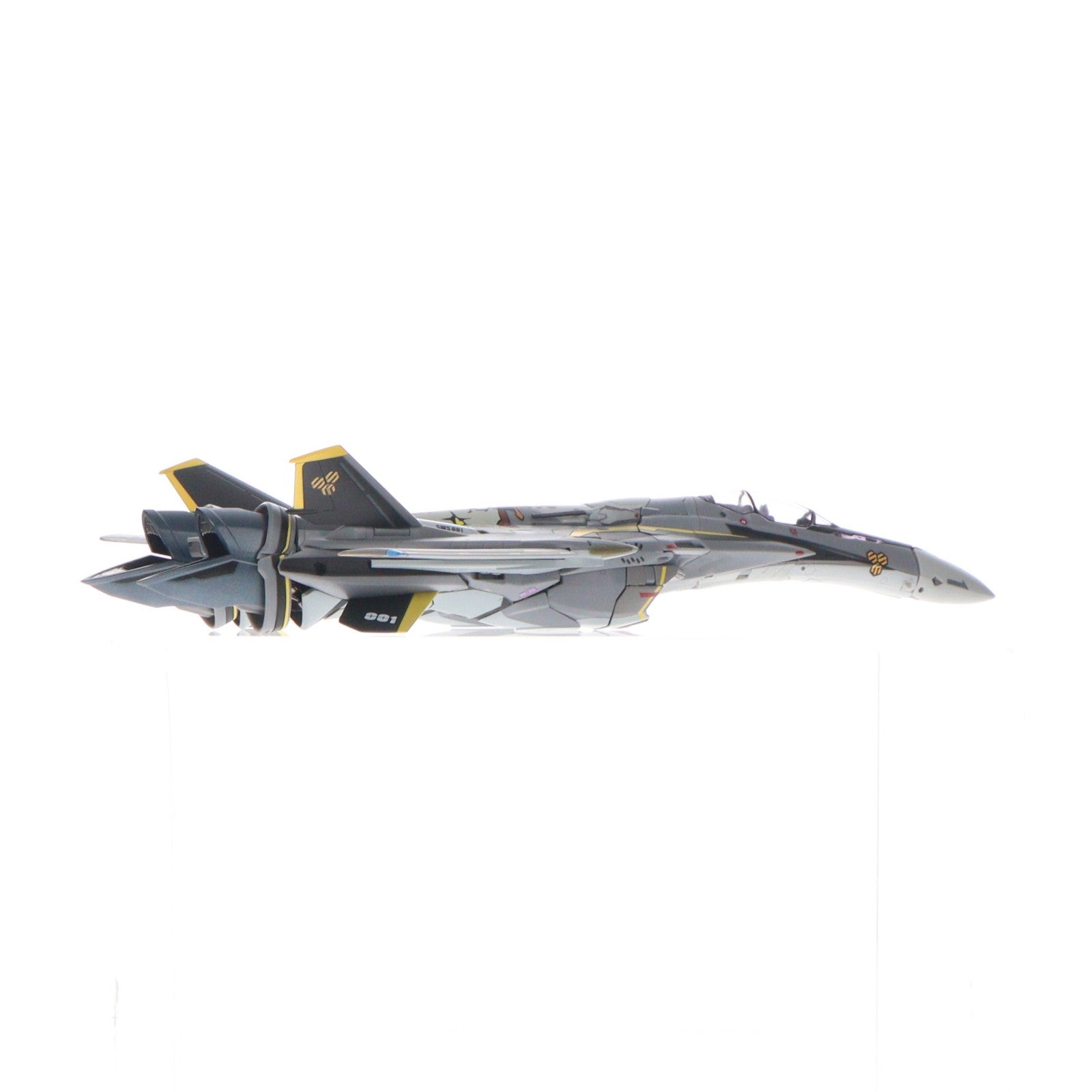 【中古即納】[TOY] DX超合金 VF-25S アーマードメサイアバルキリー(オズマ・リー機)リバイバルVer. マクロスF(フロンティア) 完成トイ フィギュア バンダイ(20241130)