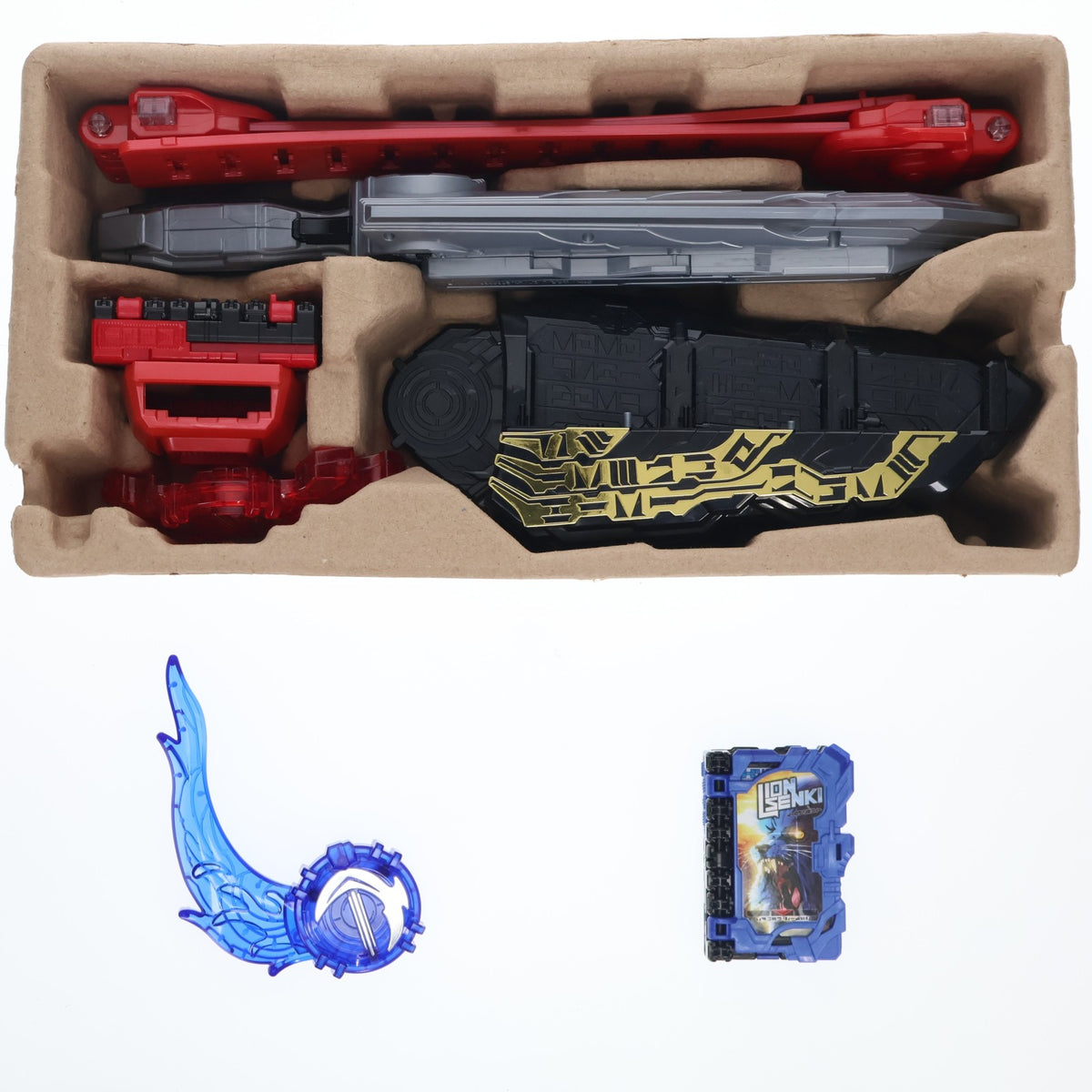 【中古即納】[TOY] 変身ベルト DX聖剣ソードライバー&水勢剣流水エンブレム&ライオン戦記ワンダーライドブック 仮面ライダーセイバー 完成トイ バンダイ(20200905)