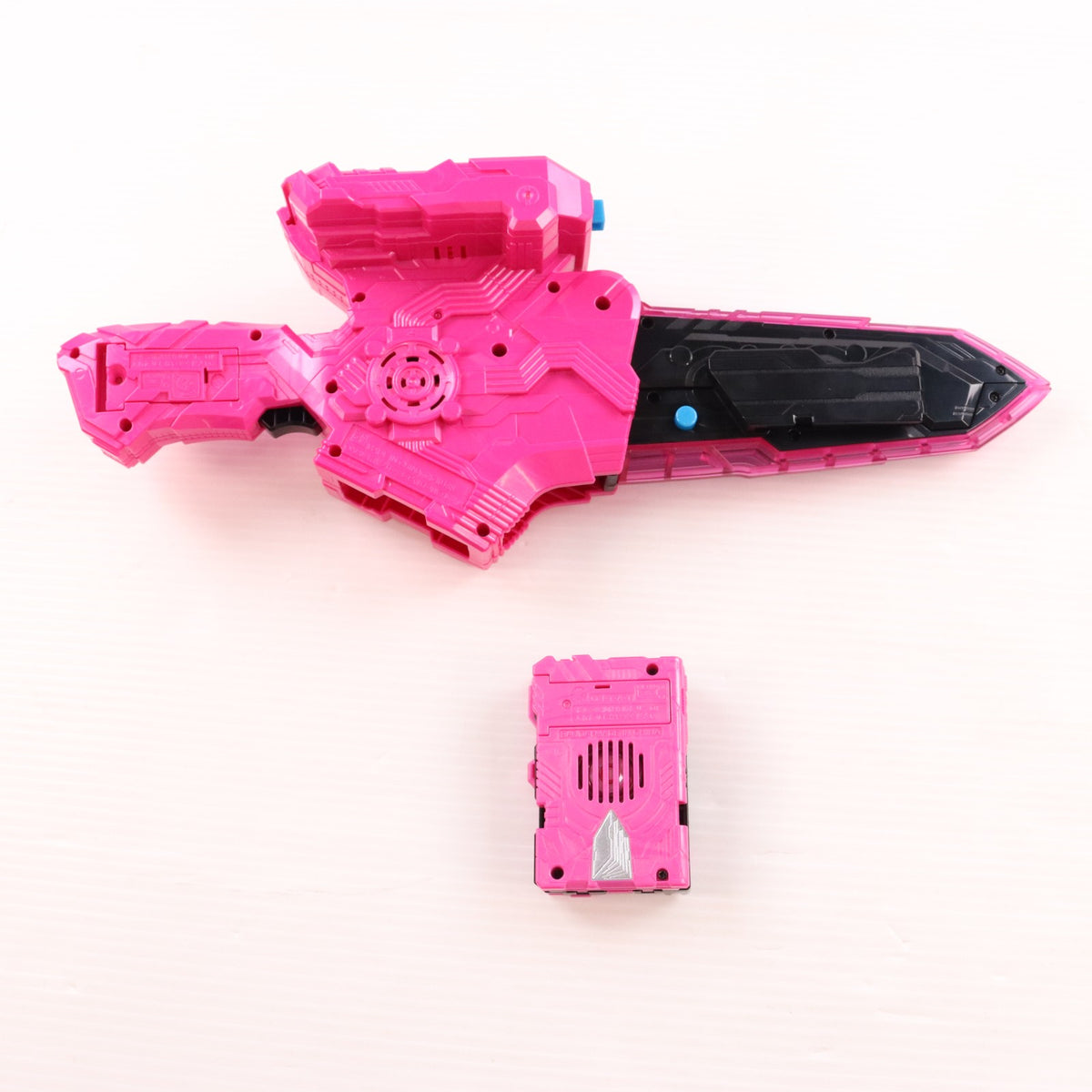 【中古即納】[TOY] 変身聖剣 DX音銃剣錫音(おんじゅうけんすずね) 仮面ライダーセイバー/聖刃 完成トイ バンダイ(20201130)