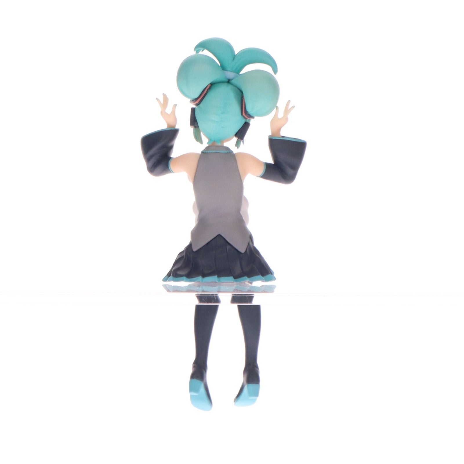 【中古即納】[FIG] 初音ミク×シナモロール 初音ミクシリーズ プレミアムちょこのせフィギュア『初音ミク×シナモロール』 プライズ(1105506) セガ(20231120)