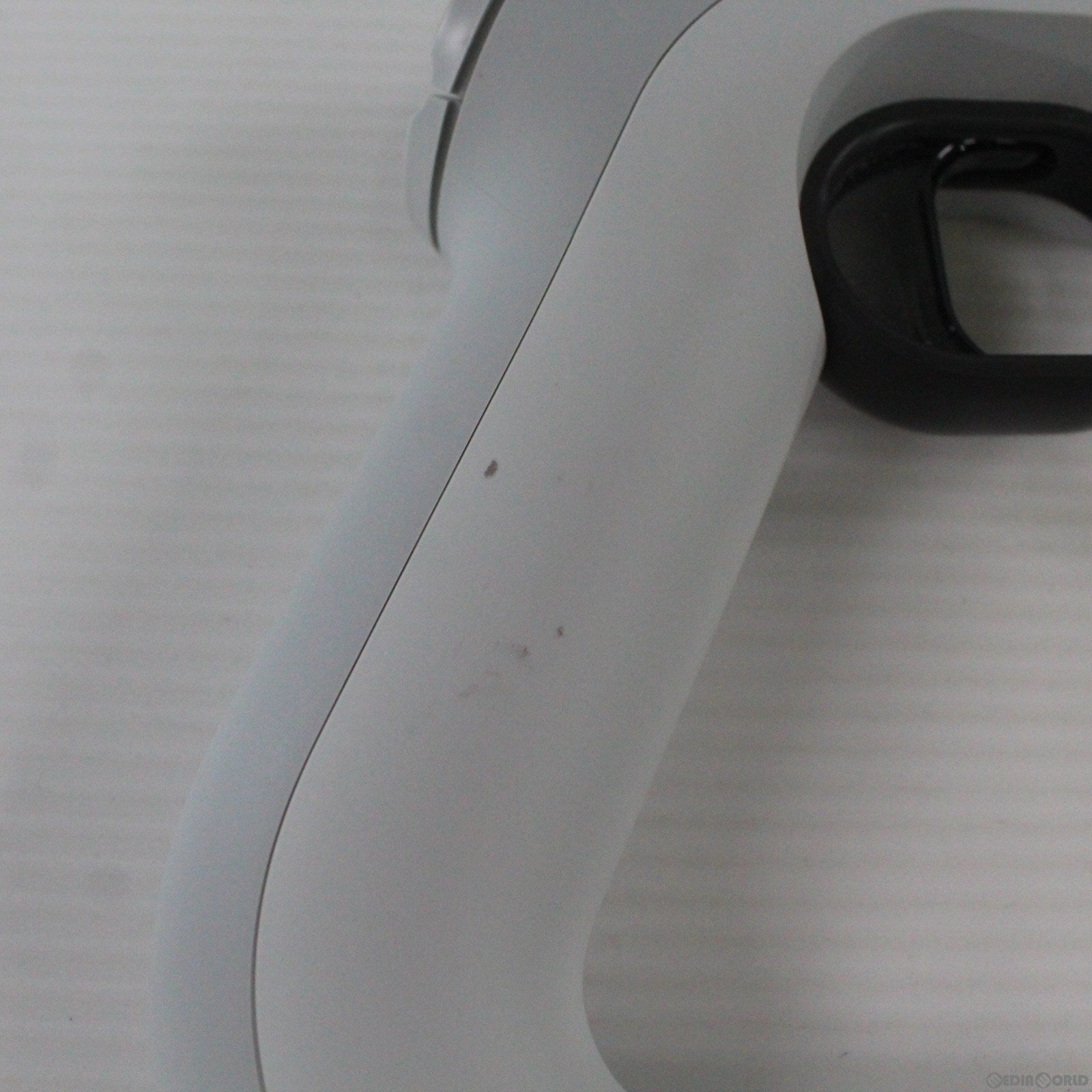 【中古即納】[PS4]Farpoint(ファーポイント) PlayStation VR シューティングコントローラー同梱版(限定版)(PSVR専用) ソニー・インタラクティブエンタテインメント (20170622)