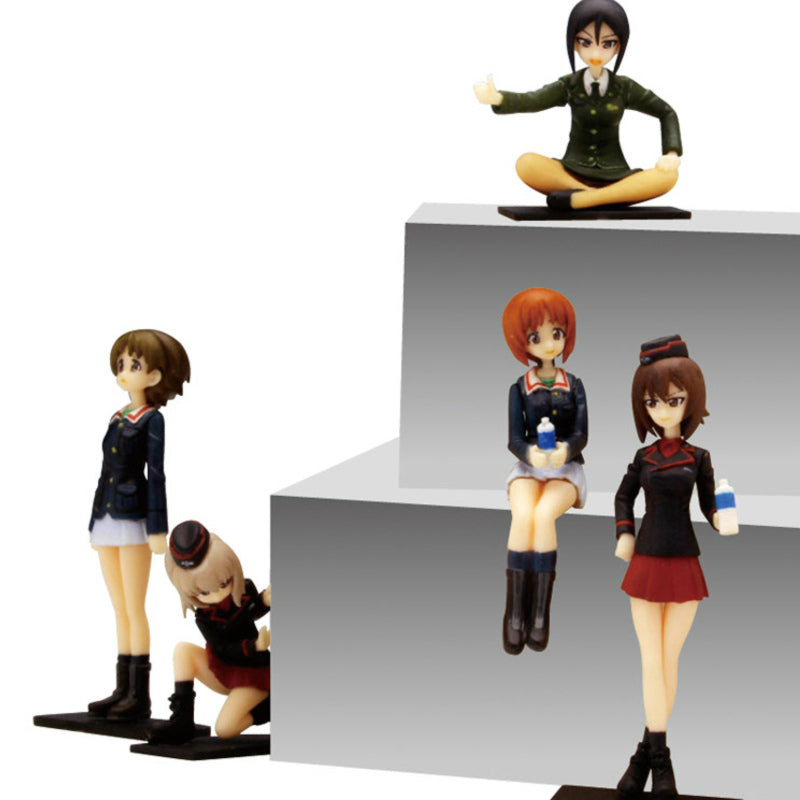 【新品即納】[FIG] GPF-9 1/35 ガールズ&パンツァー 大洗女子学園×黒森峰女学園with蝶野教官「少しだけお休み中の情景フィギュアセットです」未塗装キット プラッツ(20141116)