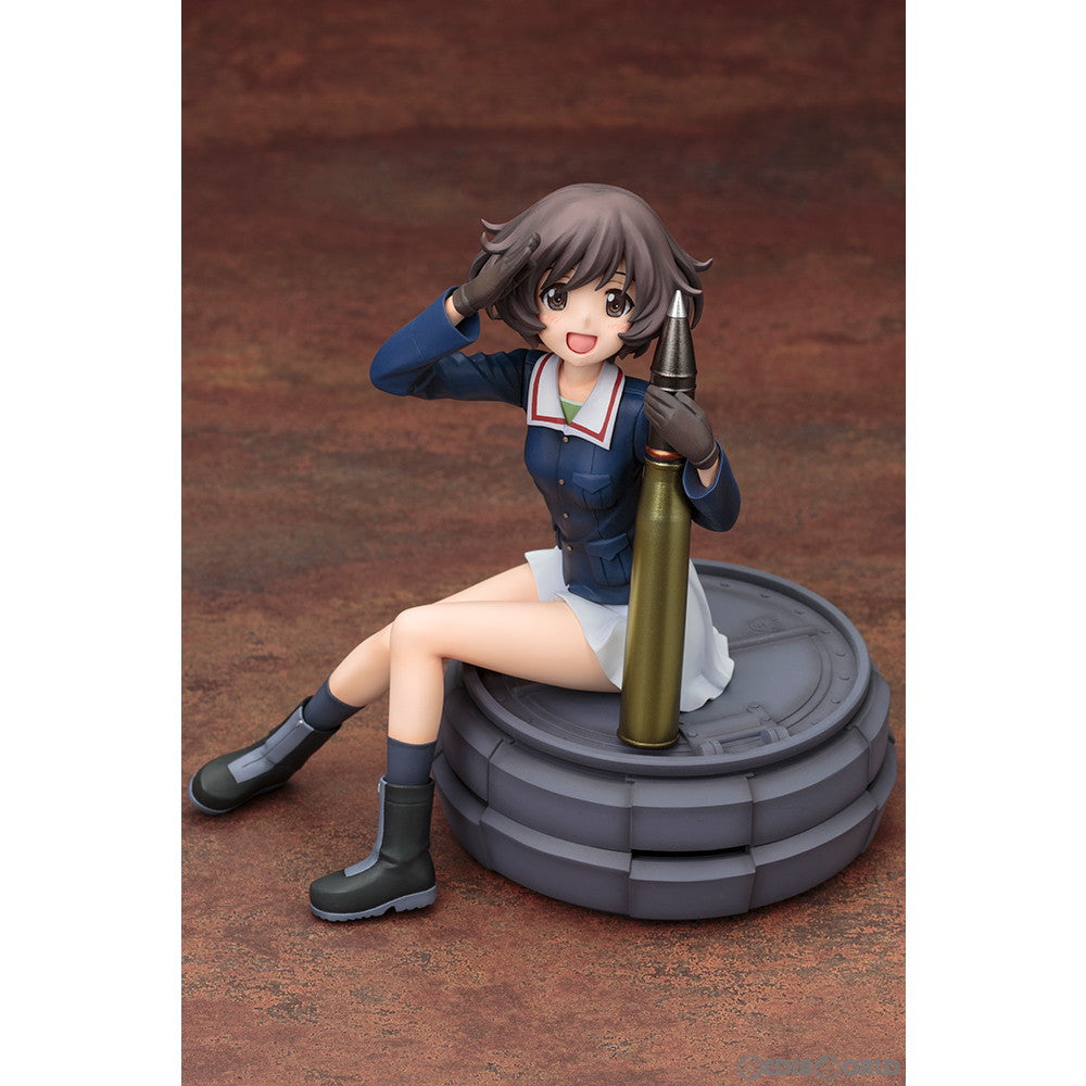 【中古即納】[FIG]秋山優花里(あきやまゆかり) ガールズ&パンツァー 1/8 完成品 フィギュア(PP599) コトブキヤ(20150730)