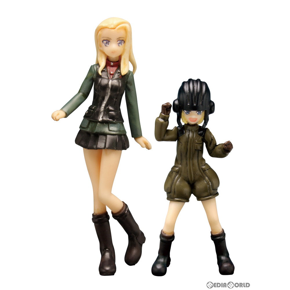 【中古即納】[FIG] プラウダ高校 カチューシャ&クラーラ フィギュアセット ガールズ&パンツァー 劇場版 1/35 未塗装キット フィギュア(GPF-22) プラッツ(20161221)