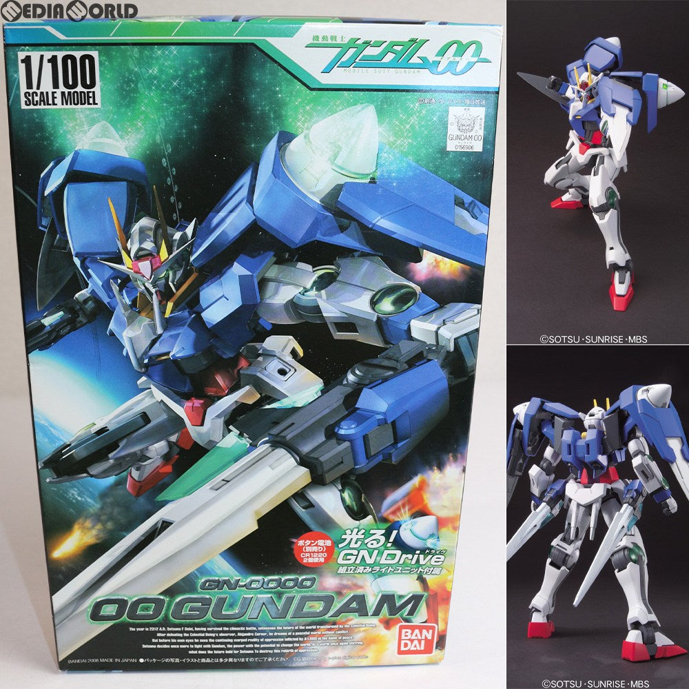 【中古即納】[PTM] 1/100 GN-0000 ダブルオーガンダム 機動戦士ガンダム00(ダブルオー) プラモデル(156906) バンダイ(20081121)