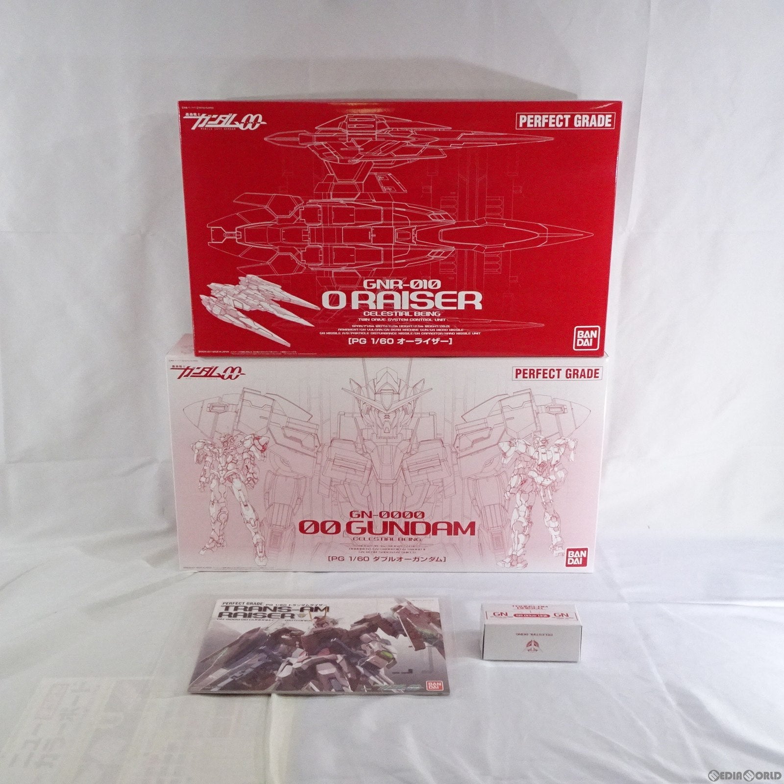 【中古即納】[PTM] プレミアムバンダイ限定 PG 1/60 GN-0000+GNR-010 トランザムライザー 機動戦士ガンダム00(ダブルオー) プラモデル(0217592) バンダイ(20170630)