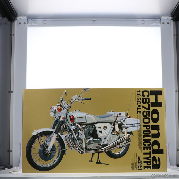 PTM]1/6 Honda ドリーム CB750 FOUR ポリスタイプ オートバイシリーズ