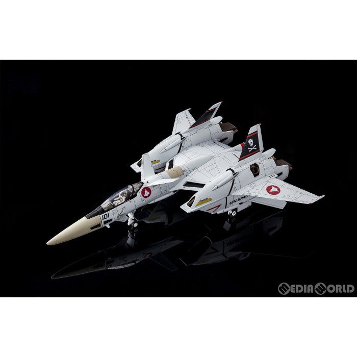 【中古即納】[TOY] 1/60 完全変形 VF-4A ライトニングIII 一条輝 搭乗機 Premium Finish 超時空要塞マクロス Flash Back 2012 完成トイ アルカディア(20210228)